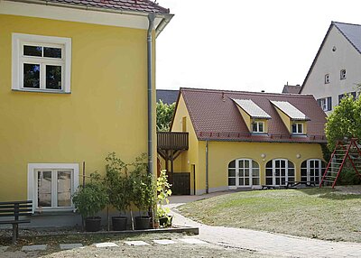 Der evangelische Kindergarten Regenbogen in Erbendorf von außen