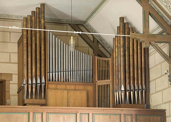 Bild: Die goldene Orgel Der Christuskirche in Mitterteich.
