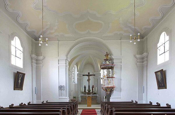 Bild: Die St. Martin Kirche in Kaltenbrunn von innen.