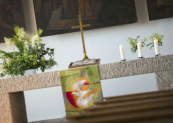 Bild: Der Altar der Auferstehungskirche in Wiesau.